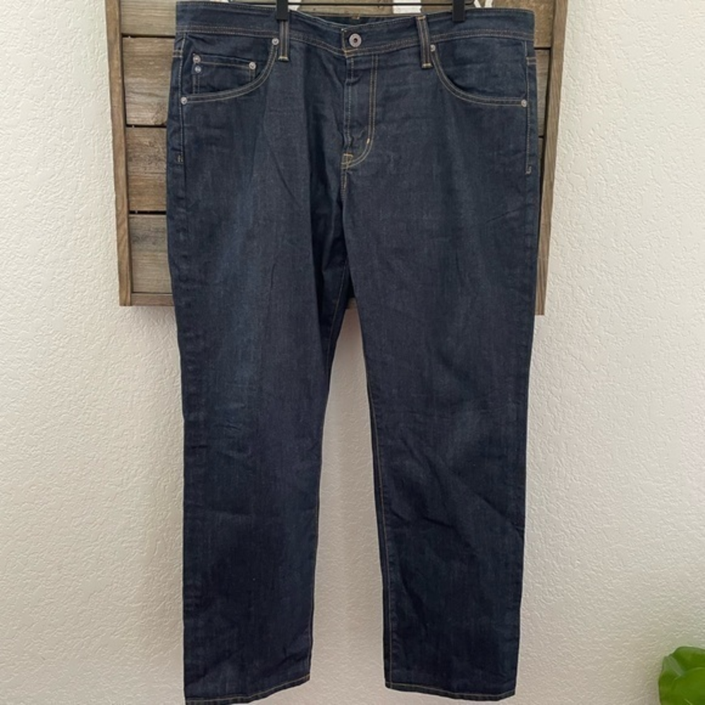 AG The Graduate tailored leg dark blue wash denim size 38